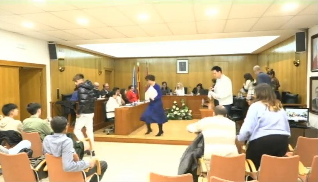 El PSOE abandona el pleno del Ayuntamiento