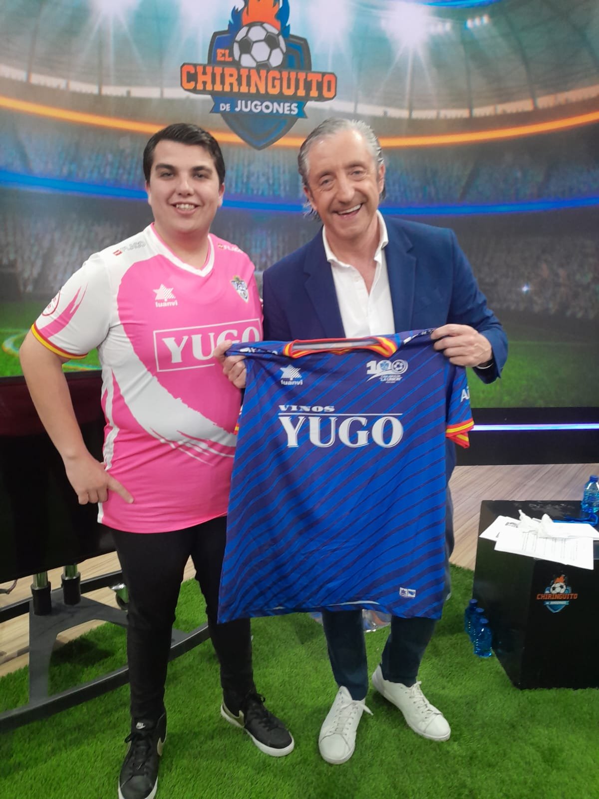 La UD Socuéllamos presente en El Chiringuito de Mega para un momento especial