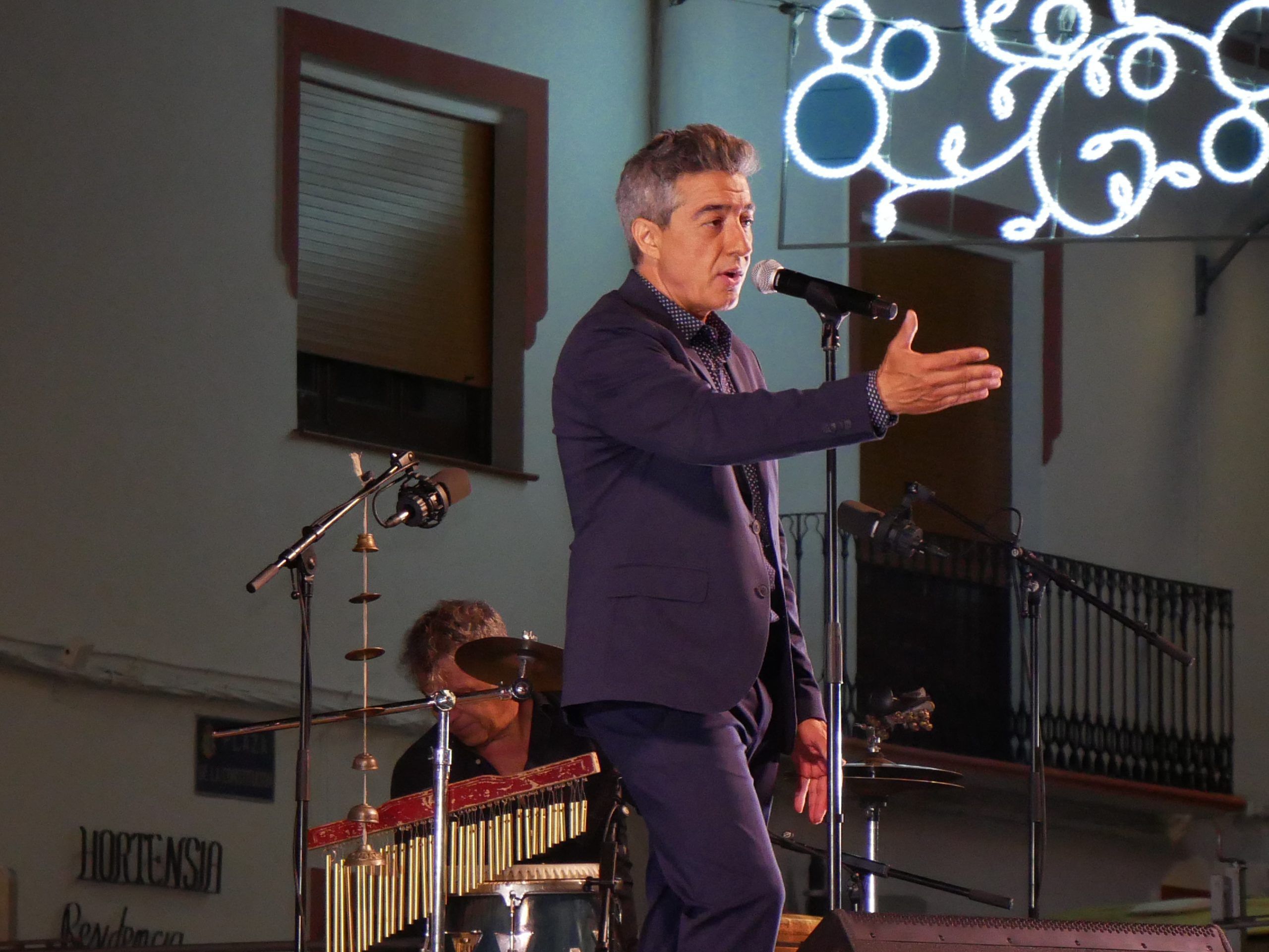 Concierto de Juan Valderrama en la Plaza de la Constitución