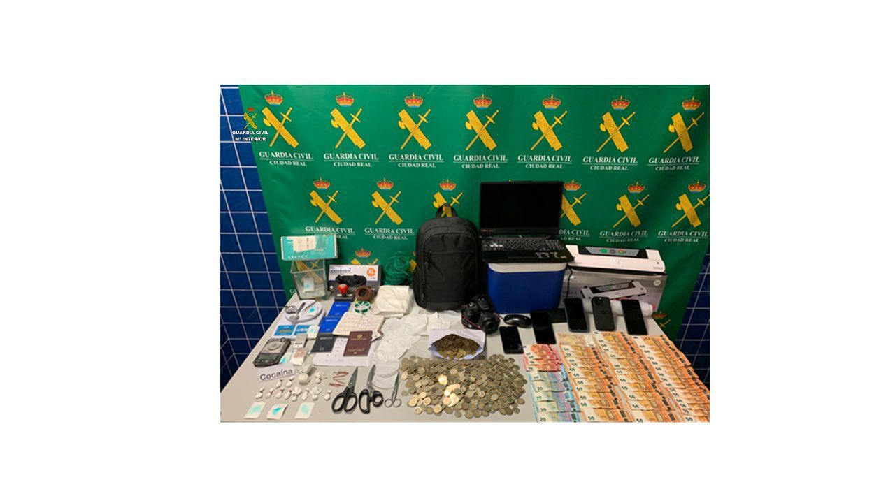 Detenidas 2 personas por la Guardia Civil dedicadas al tráfico de drogas en Tomelloso