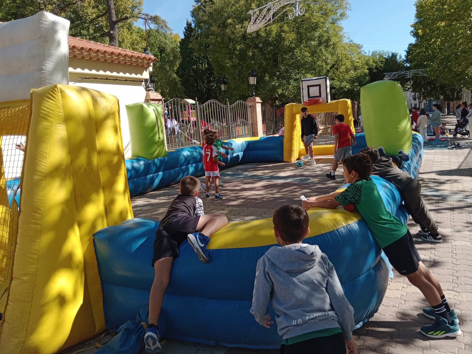 Diversión y actividad física para todas las edades en una mañana para celebrar la Semana Europea del Deporte