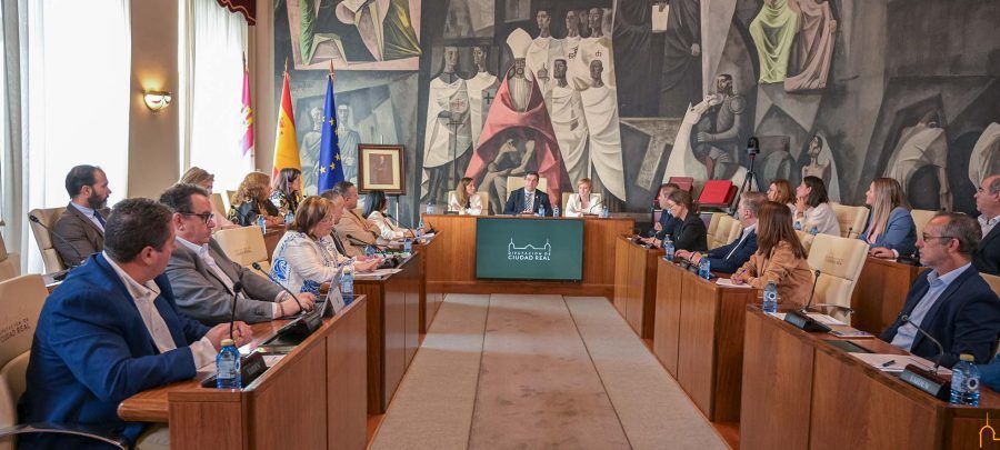 El Pleno de la Diputación aprueba por unanimidad parte de la reordenación de recursos humanos de la Diputación y ayudas al deporte y a ayuntamientos