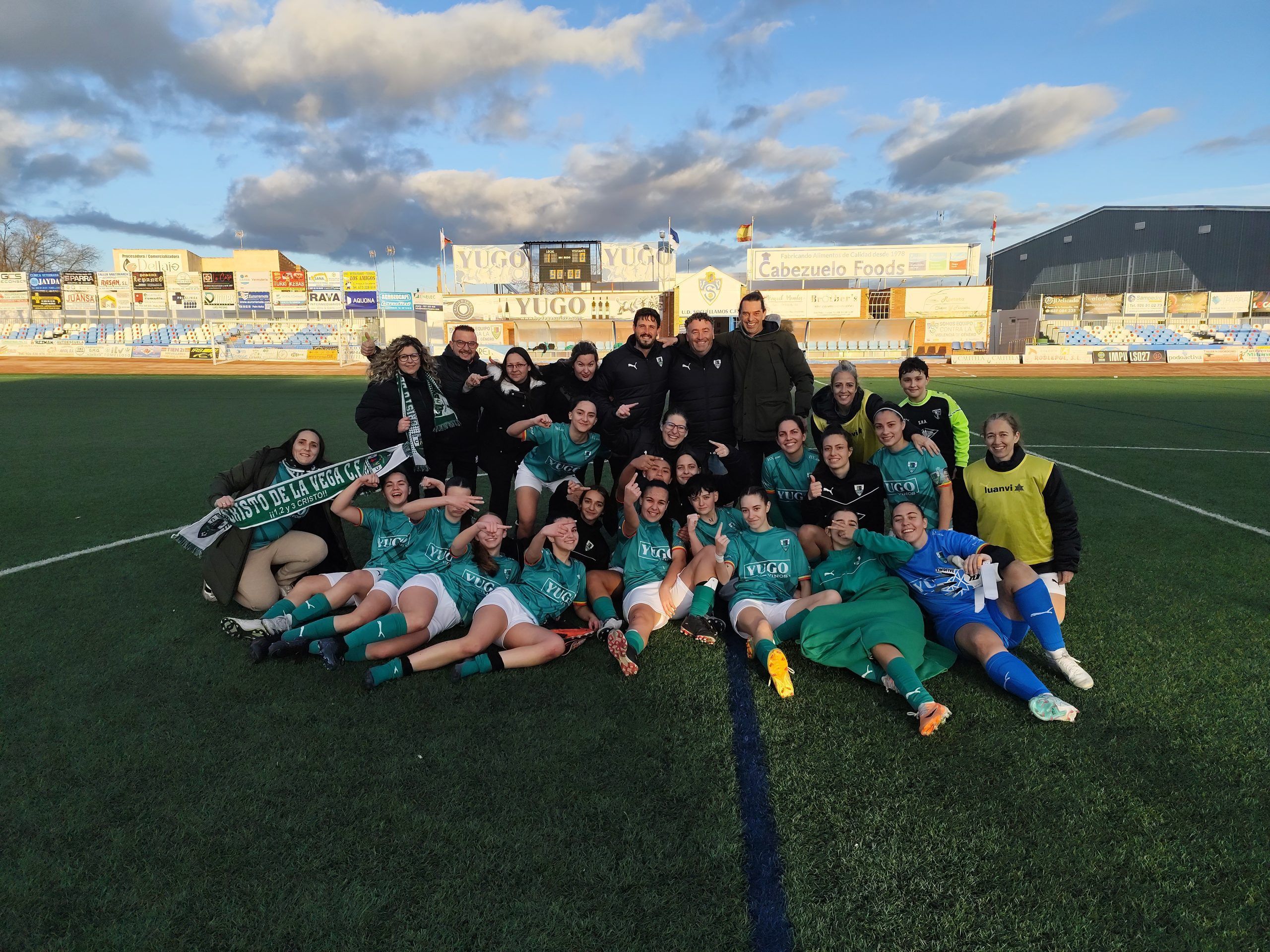 Reconocimiento al Cristo de la Vega femenino por su ascenso de categoría