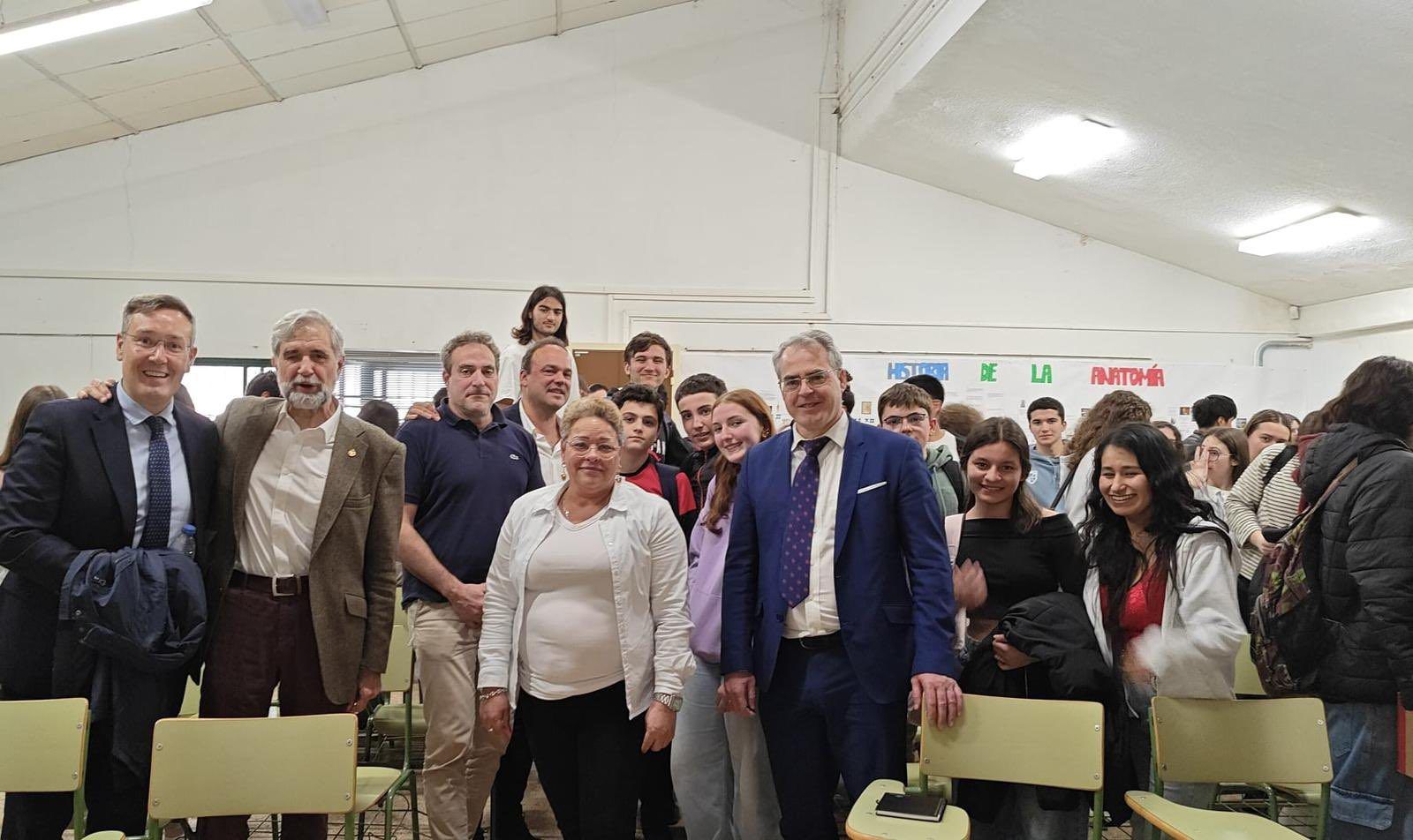 El Fernando de Mena acoge una jornada de economía y educación financiera con prestigiosos economistas