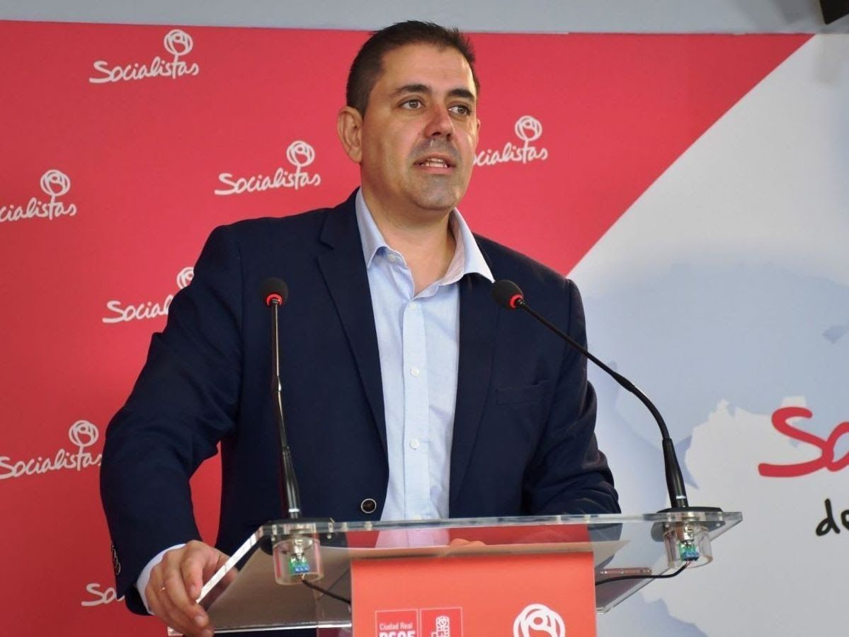 El PSOE provincial ofrece al PP un pacto para aislar a Vox de las instituciones
