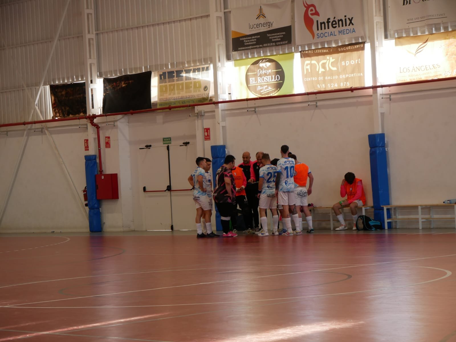 El Peñarrubia Brokers EFS Socuéllamos rompe su mala racha ante el Águila F.S.