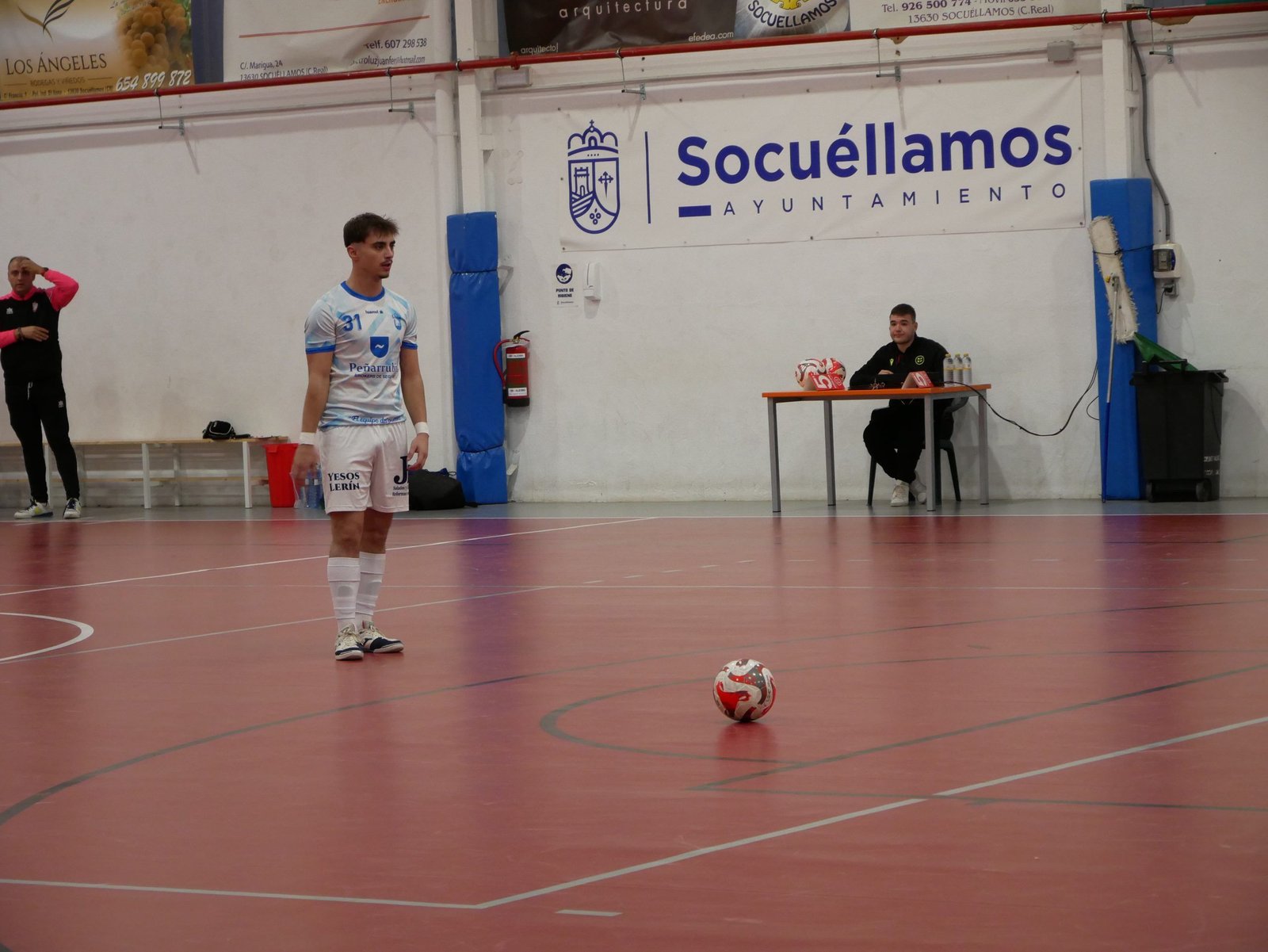 El Peñarrubia Brokers cae en Infantes pero sigue en la lucha por la salvación (5-2)