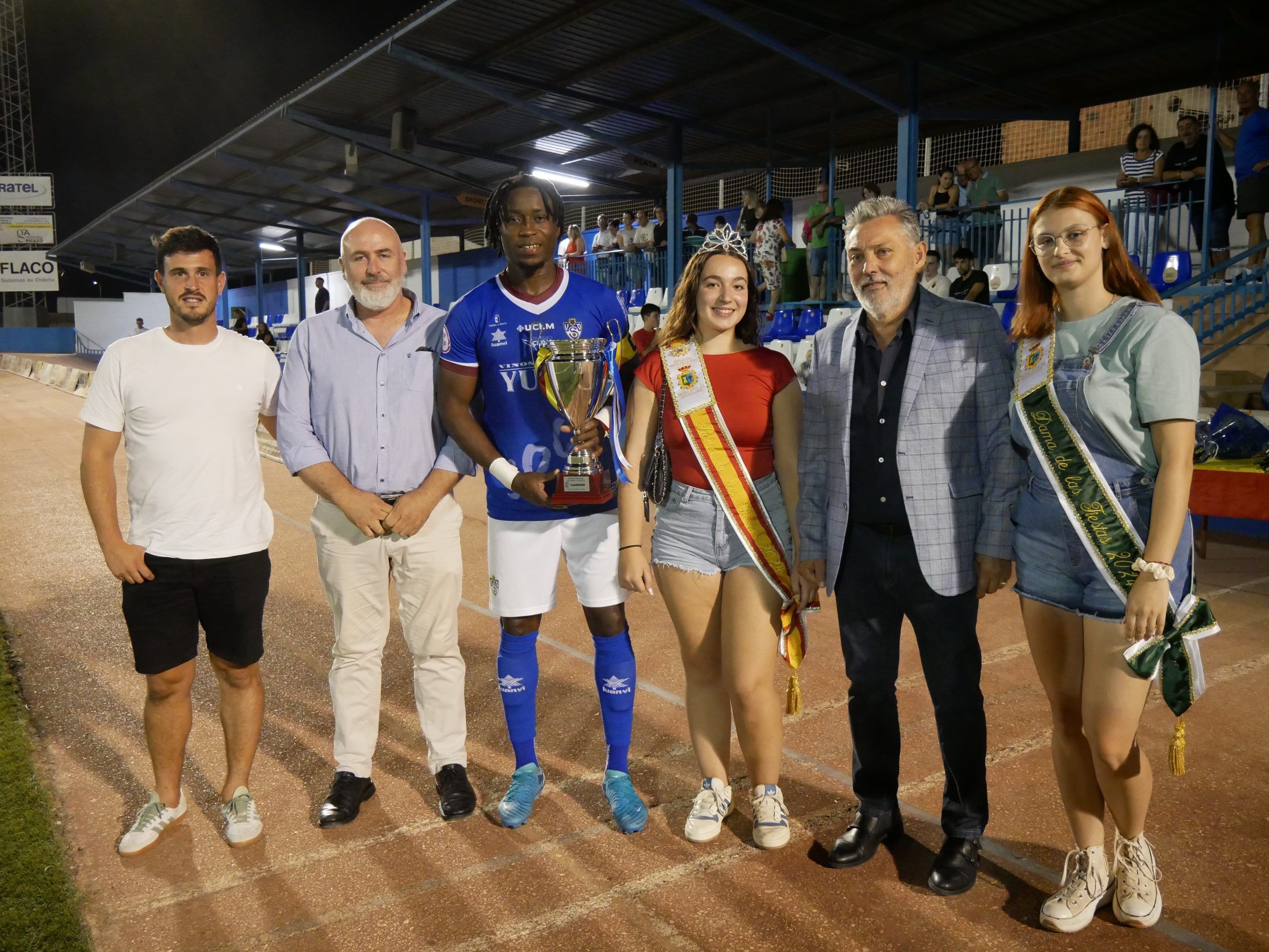 Galería de imágenes del partido entre el Yugo UD Socuéllamos frente al CUC Villalba