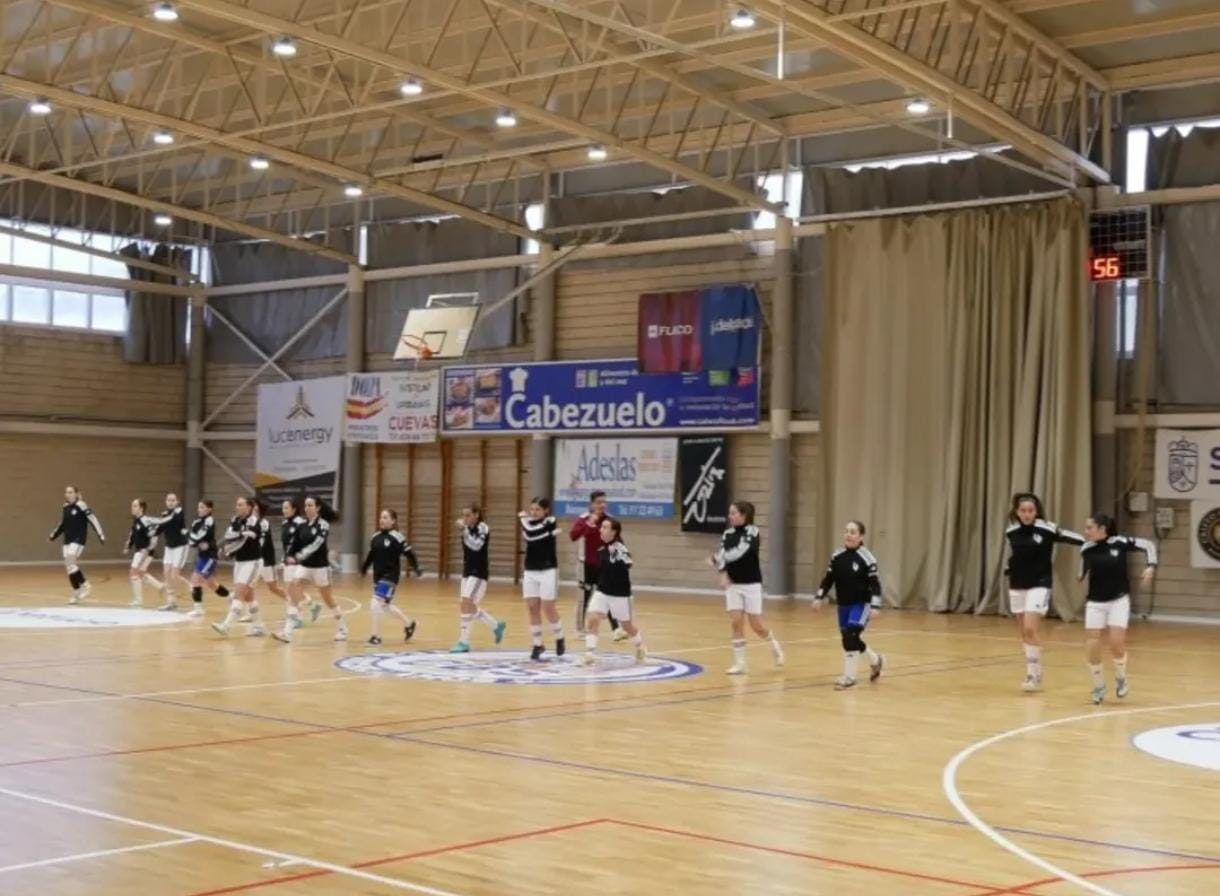 Jornada de puertas abiertas de la Escuela de Fútbol Sala Socuéllamos para para niñas