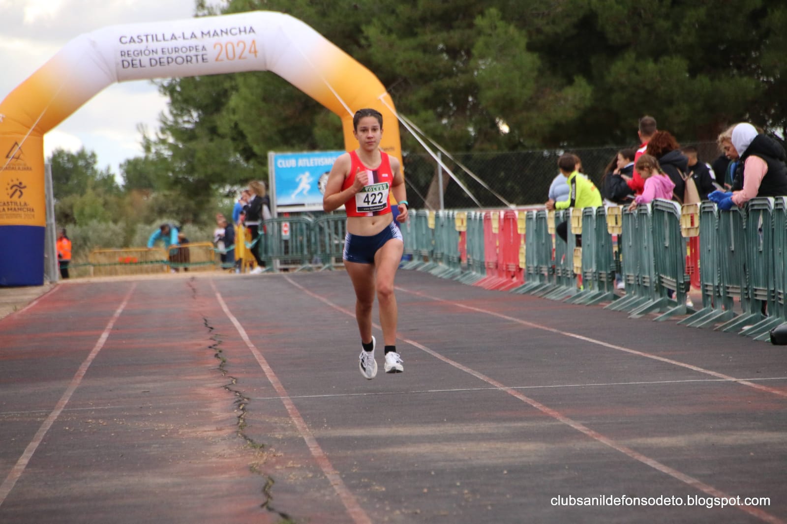 Los atletas de Socuéllamos, Irene Ruiz, Daniel, David y Lucía Muñoz destacan en el cross regional de Quintanar corriendo por el CA Tarancón
