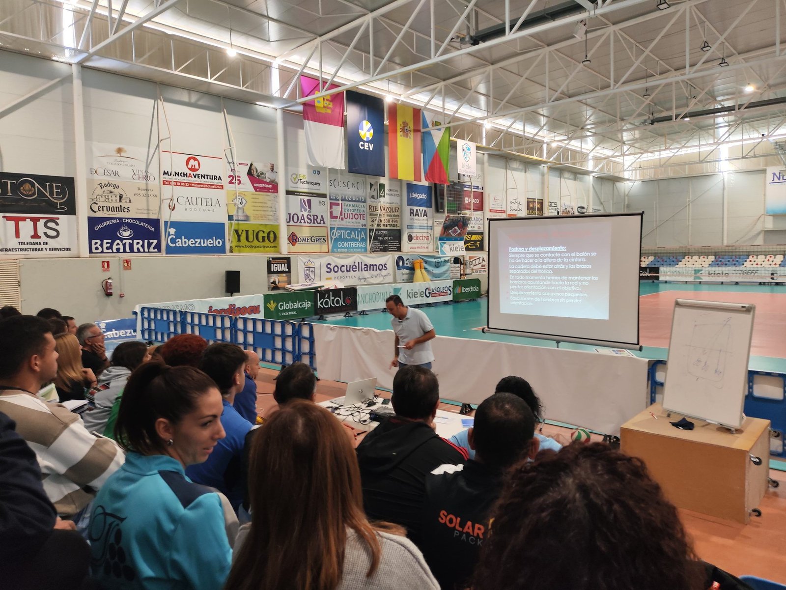 Realizado en Socuéllamos unas jornadas de reciclaje de voleibol