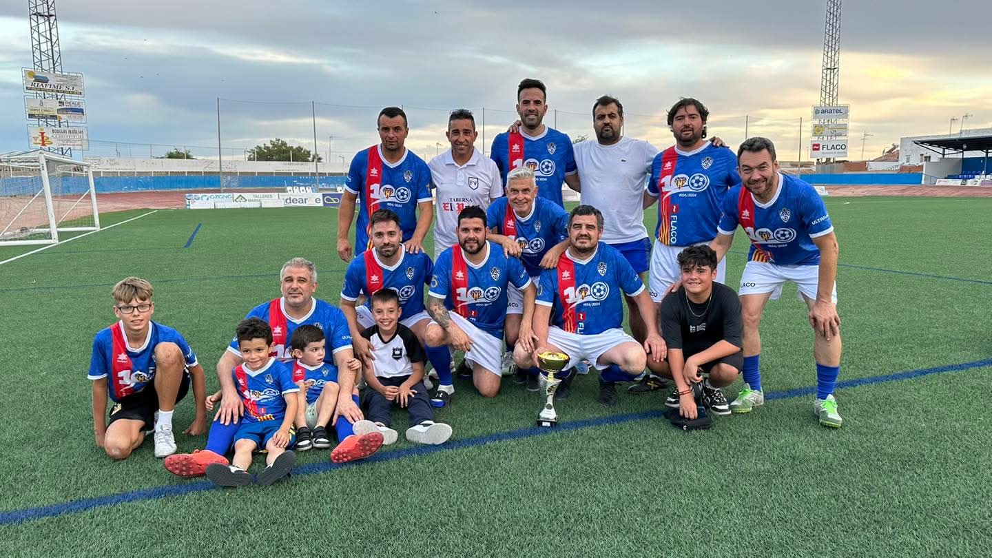 El Torneo de Navidad de Fútbol 7 Veteranos celebra este sábado la tercera jornada del III Memorial Jesús Delgado