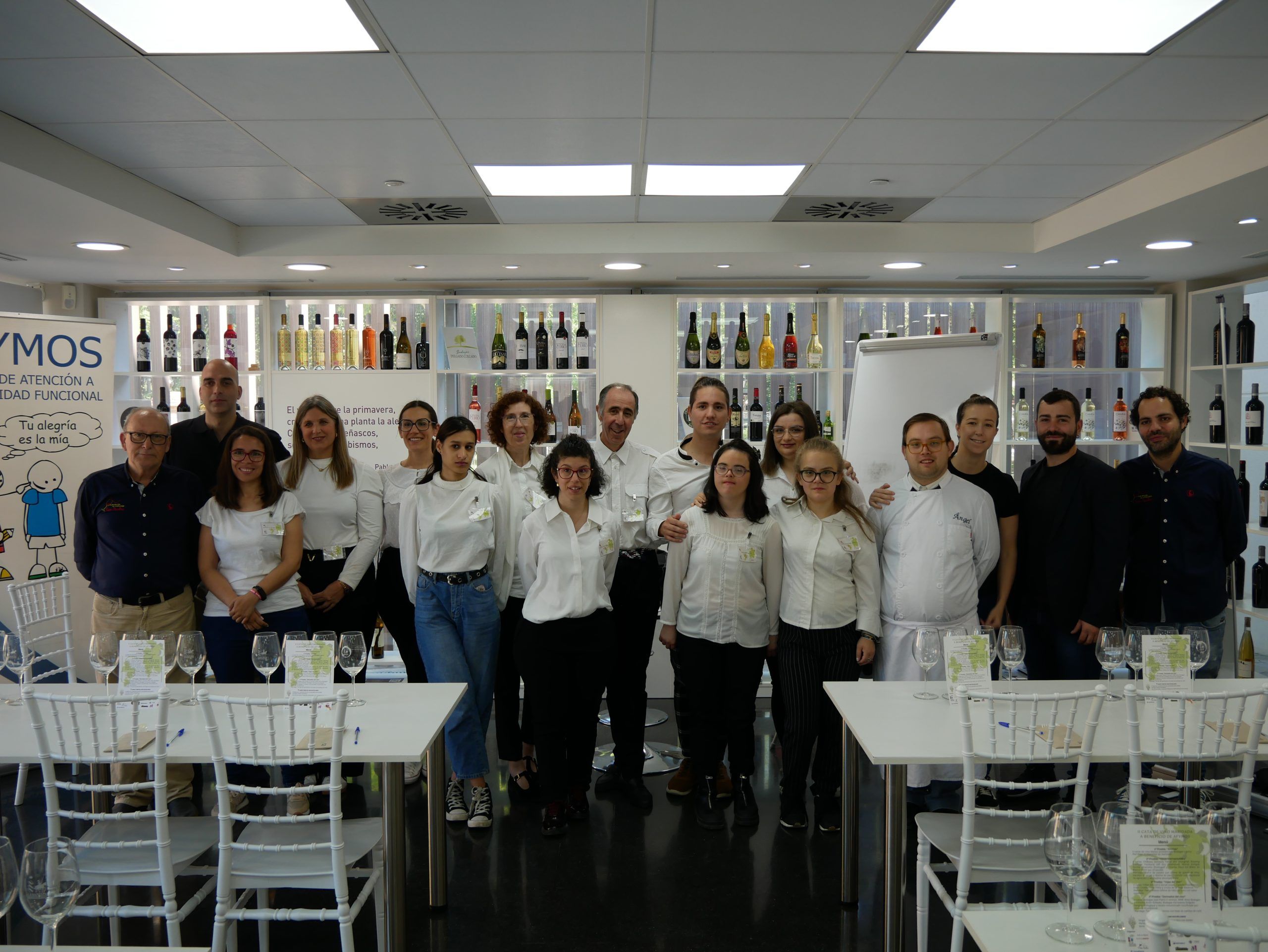 Se ha celebrado la II Cata de vino maridada a beneficio de AFYMOS