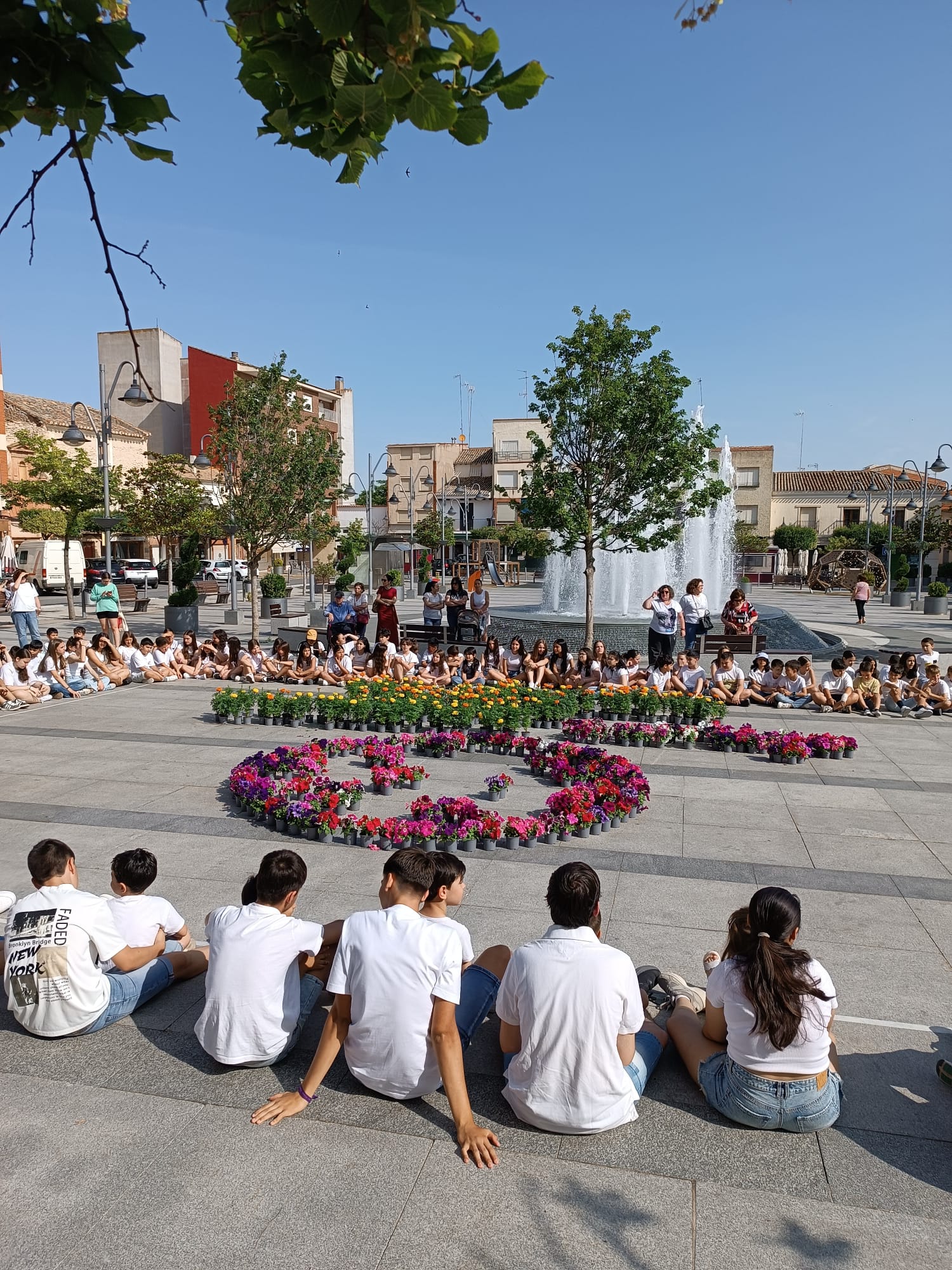Socuéllamos celebra el Día Mundial del Medio Ambiente con su primer Flashmob Floral