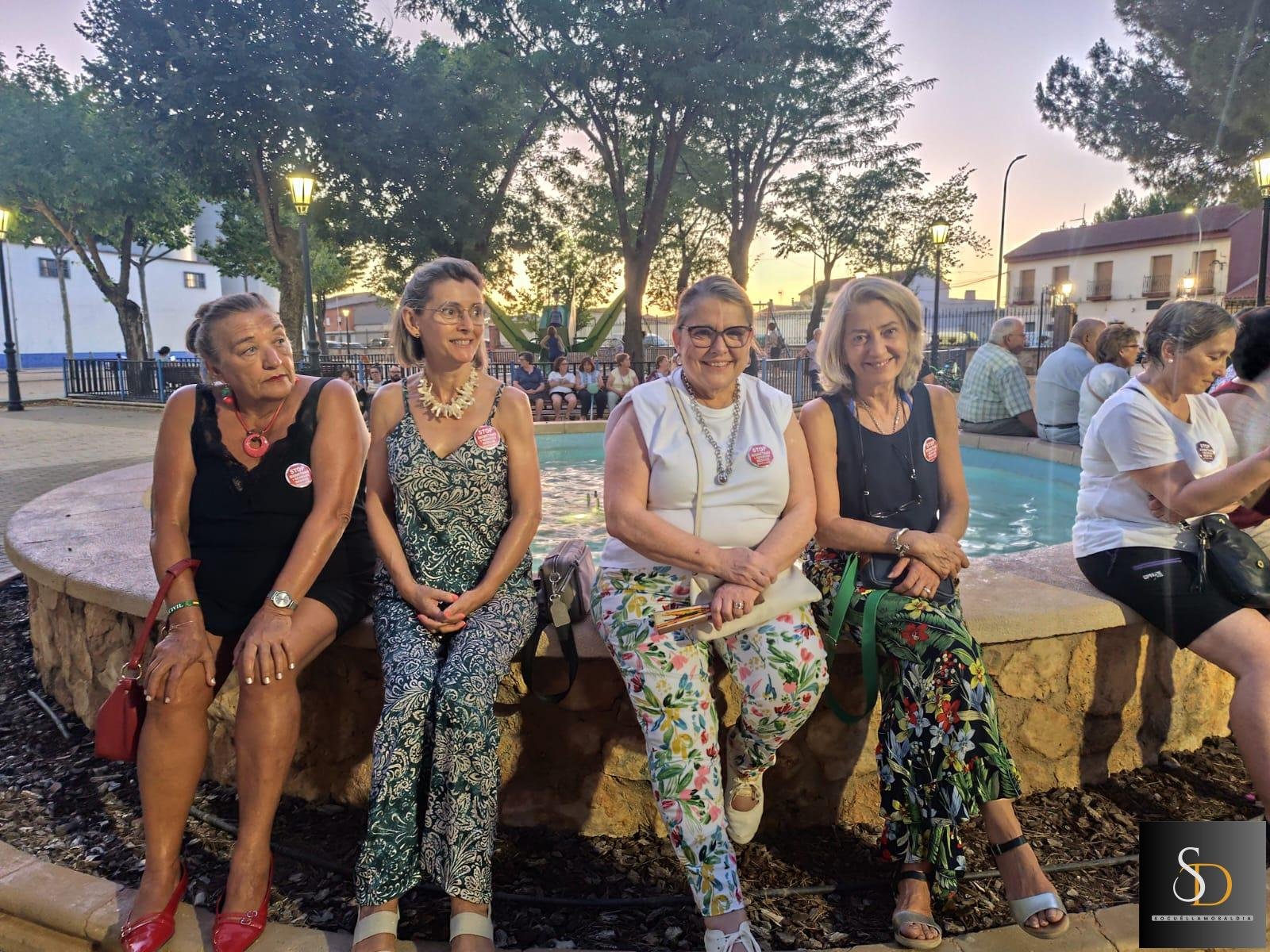 El parque de la Virgen de Loreto acoge una nueva charla contra las plantas de residuos y biometano