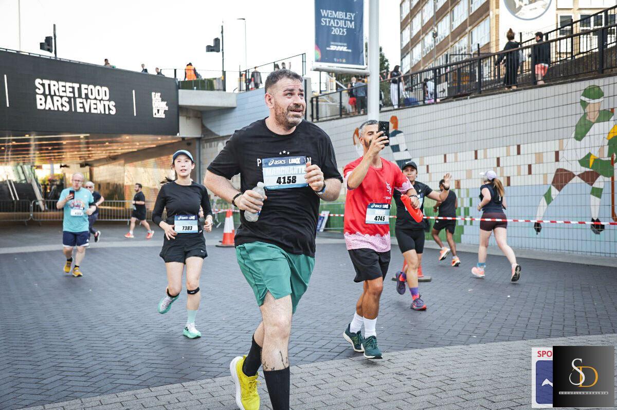 El socuellamino Andrés Marchante debuta en una carrera internacional con la 10K de Londres