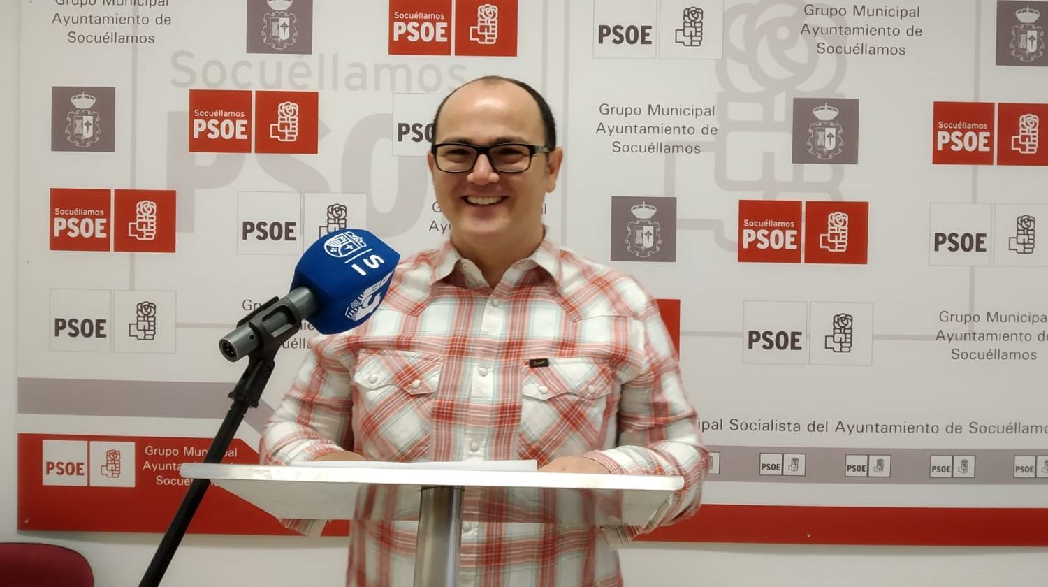 Job Moya Pereira se incorpora como concejal socialista tras la renuncia de Elena García Zalve