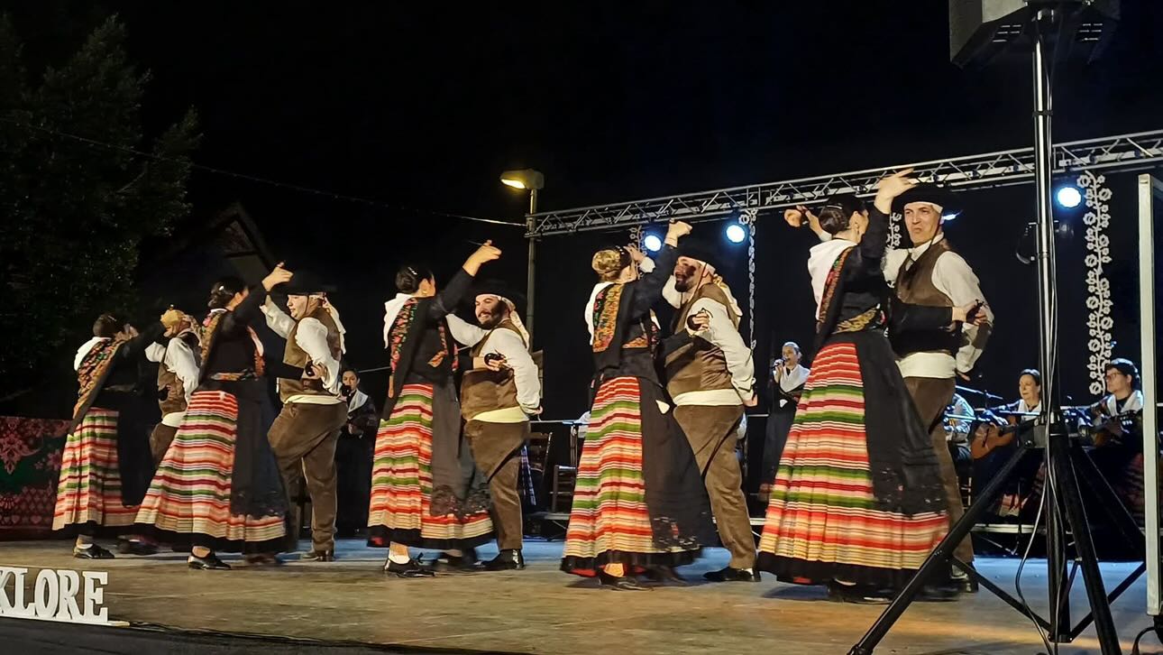 La Asociación Folklórica El Lagar participa en el XX Festival Nacional de Folklore “El Membrillo” de Murcia