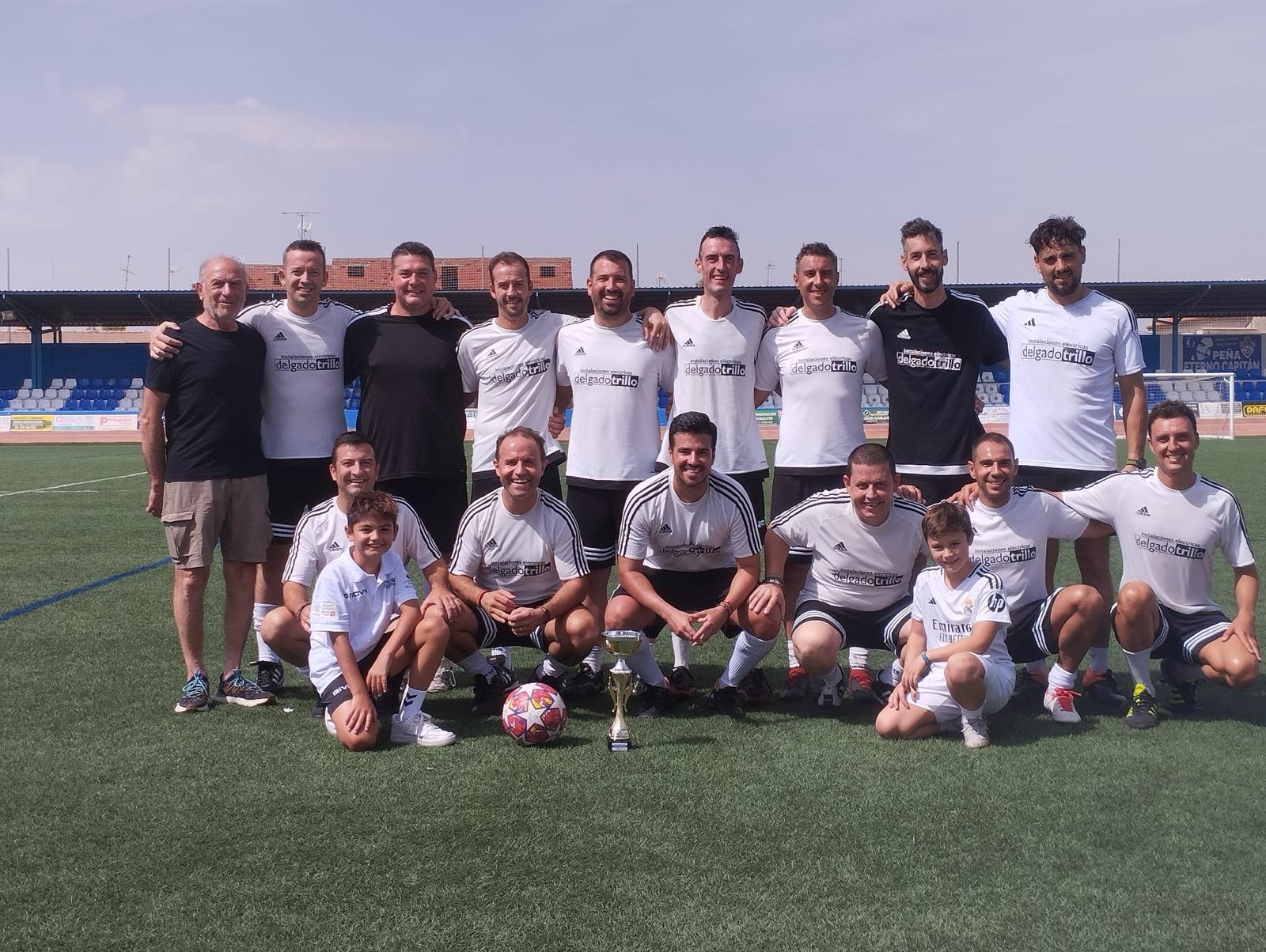 El Torneo de Navidad de Fútbol 7 Veteranos celebra este domingo su cuarta jornada