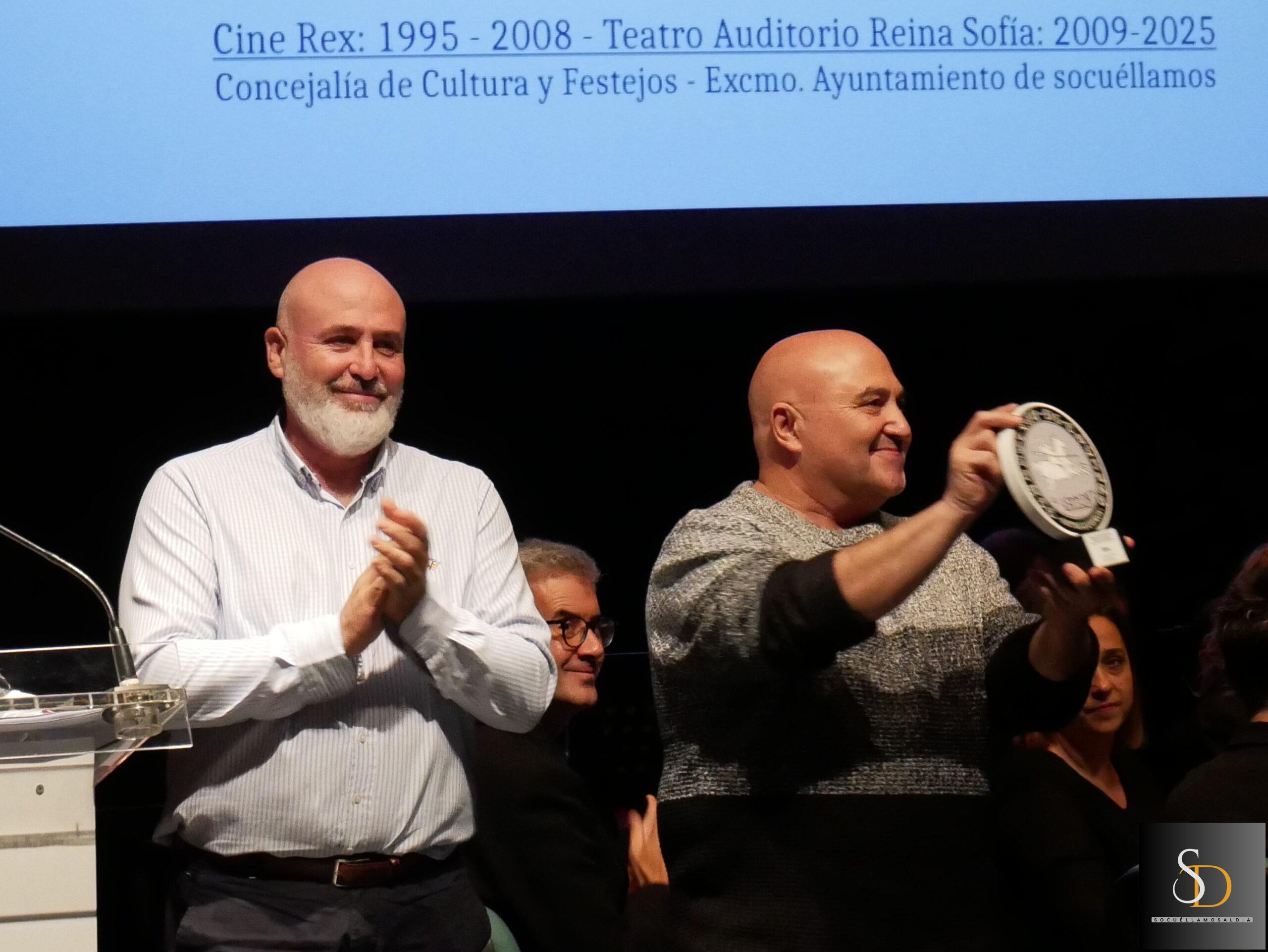 Socuéllamos celebra la gala del XXX aniversario de la Muestra de Teatro con reconocimientos a compañías locales y tres décadas de historia cultural