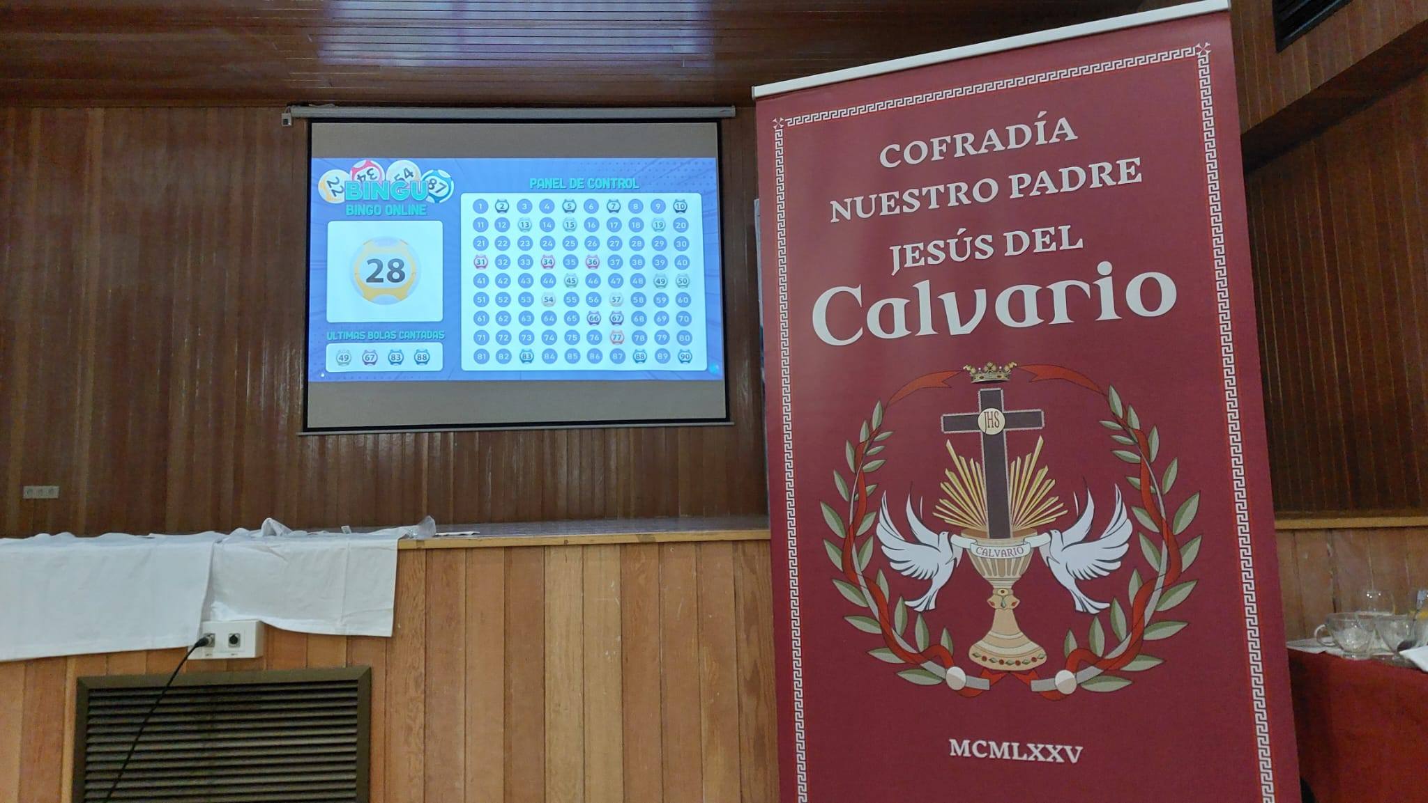 La Hermandad de Jesús del Calvario celebra un emotivo encuentro intergeneracional en la Fundación Carmen Arias por su 50º aniversario