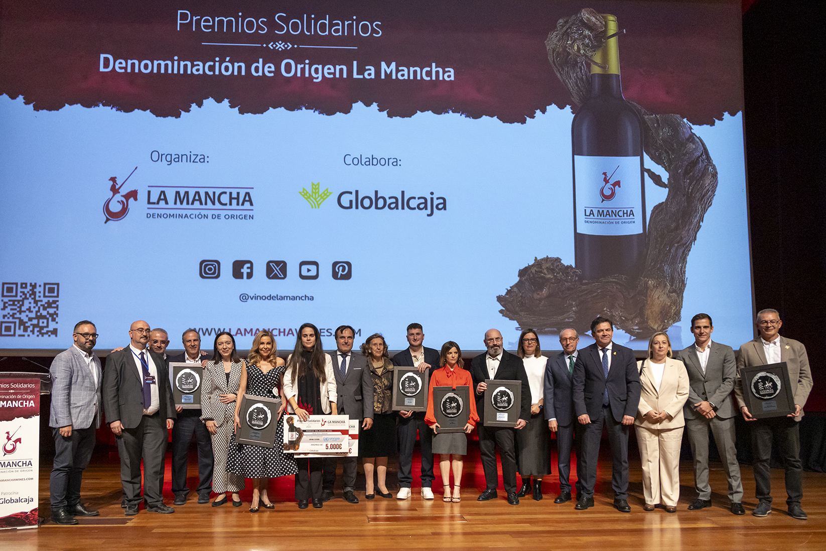 Los vinos de La Mancha celebran una emotiva gala de los Premios Solidarios 2025 en el Museo Reina Sofía