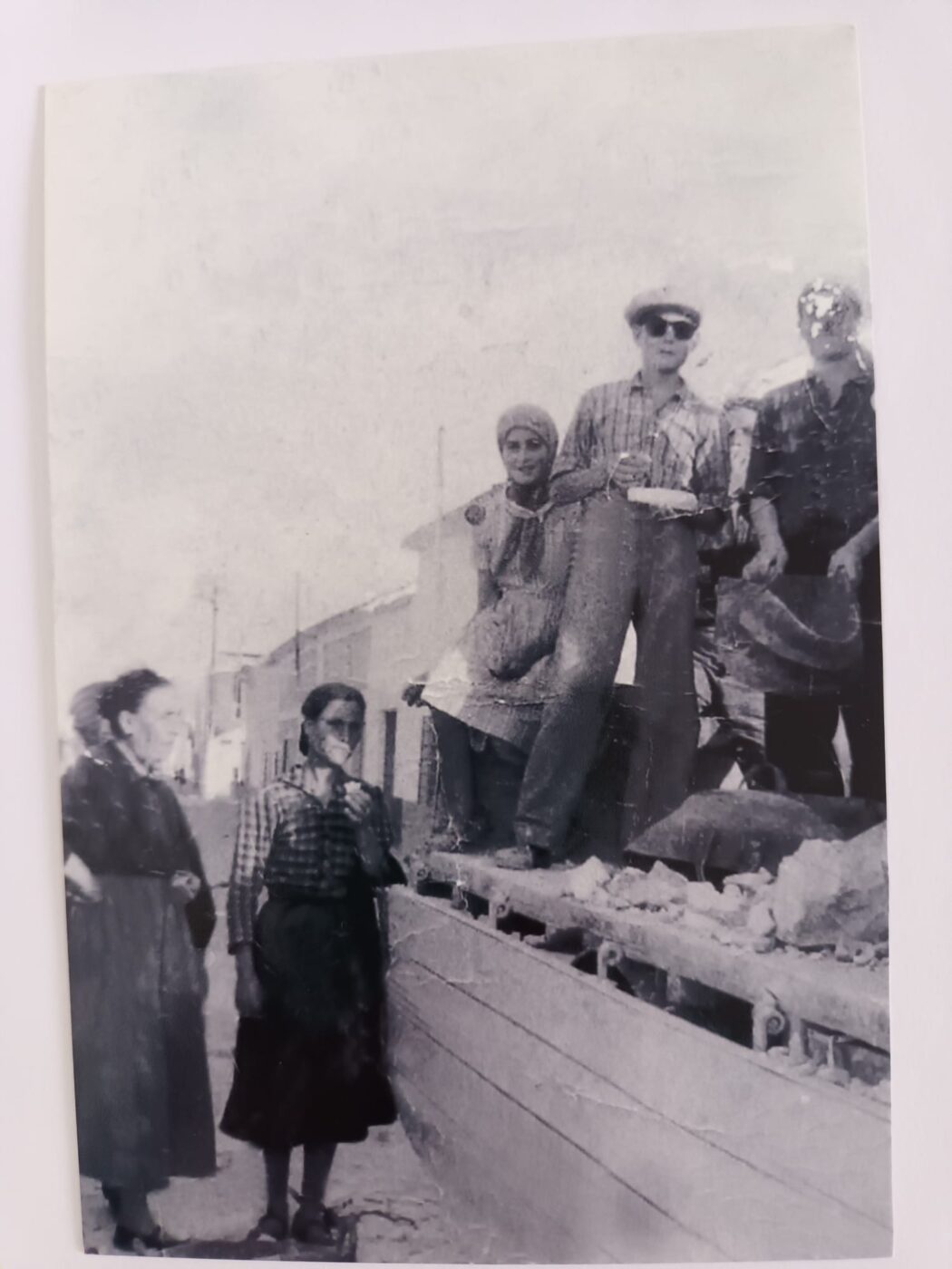 Los “Siete Historias” memoria calera, raíces familiares y un enigma de apellidos en la Socuéllamos de los años 50