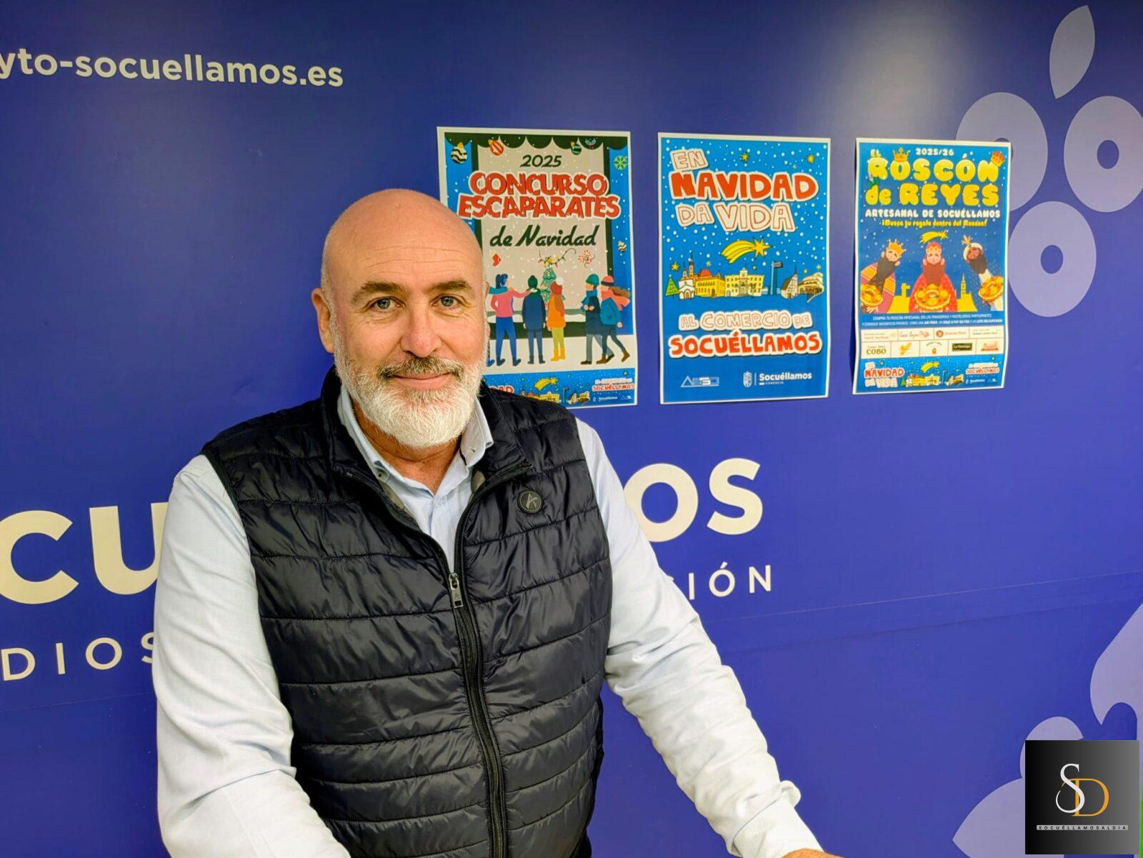 José Luis Romero presenta la campaña navideña “En Navidad, da vida al comercio de Socuéllamos” para impulsar las compras locales