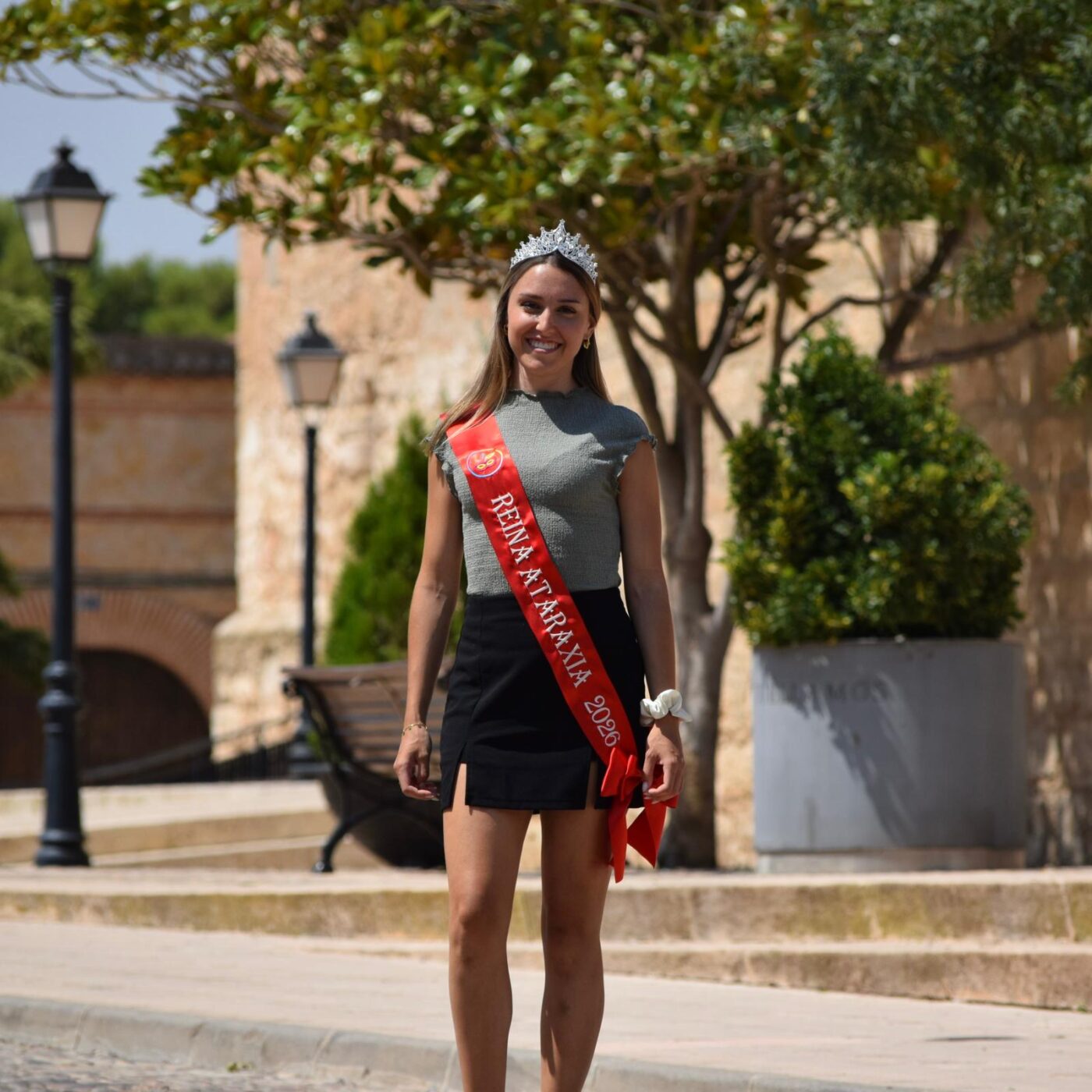 Mireya Flores Couque, nueva Reina de la comparsa Ataraxia para el Carnaval