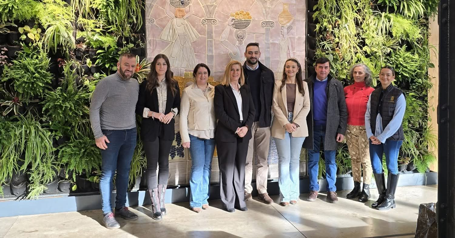 Alba López, reelegida vicepresidenta de la Ruta del Vino de la Mancha