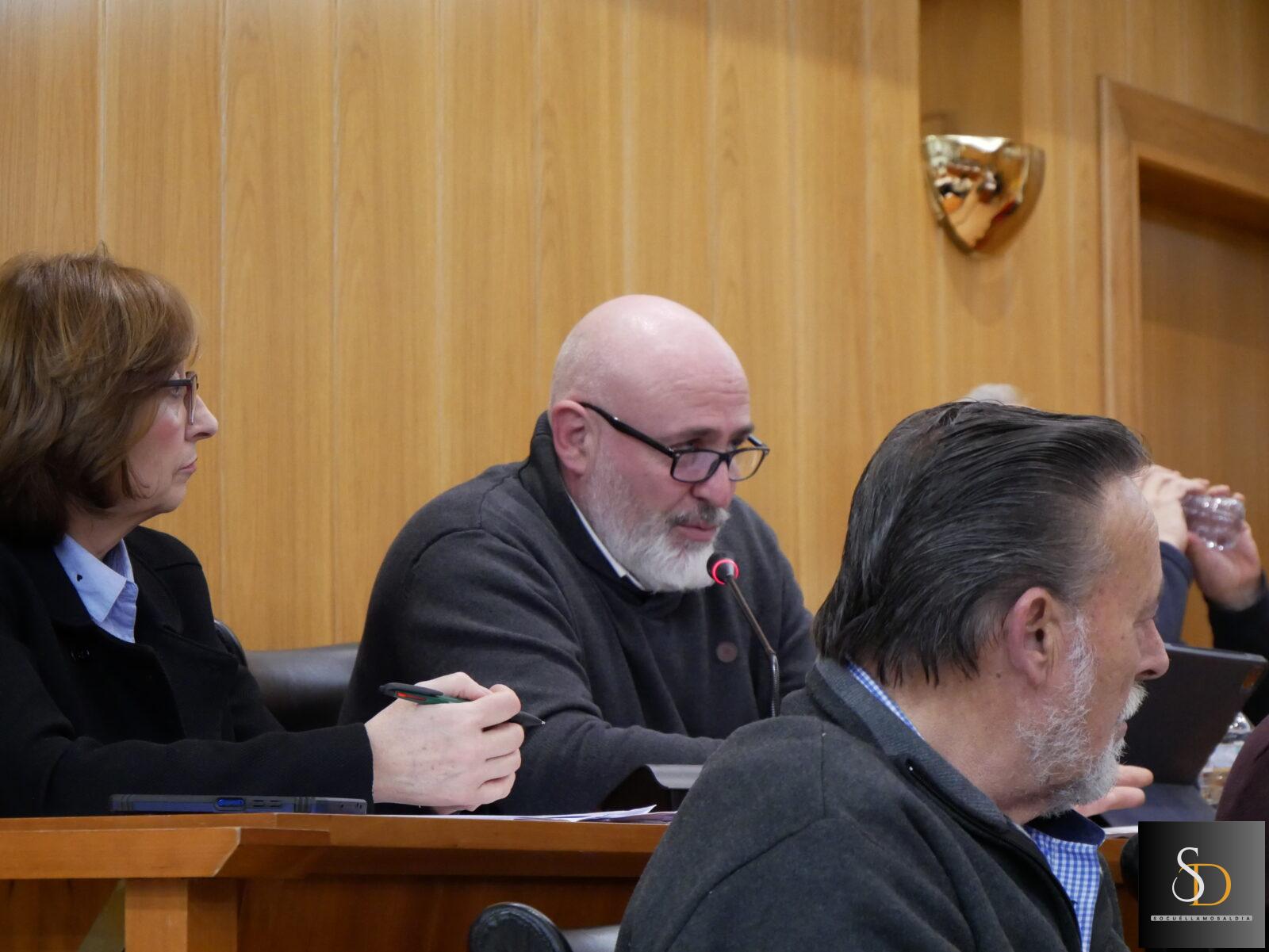 El Pleno aprueba trámites de organización, ordenanzas y personal, y deja un cierre tenso en ruegos y preguntas