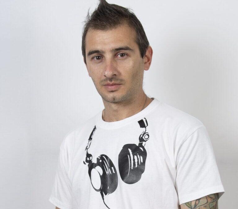 Socuéllamos al Día In the Mix. White Lion DJ