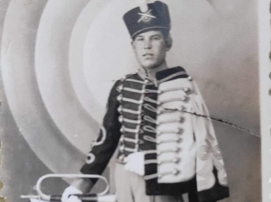 Julián, el joven que sigue tocando en la memoria del Ecce Homo