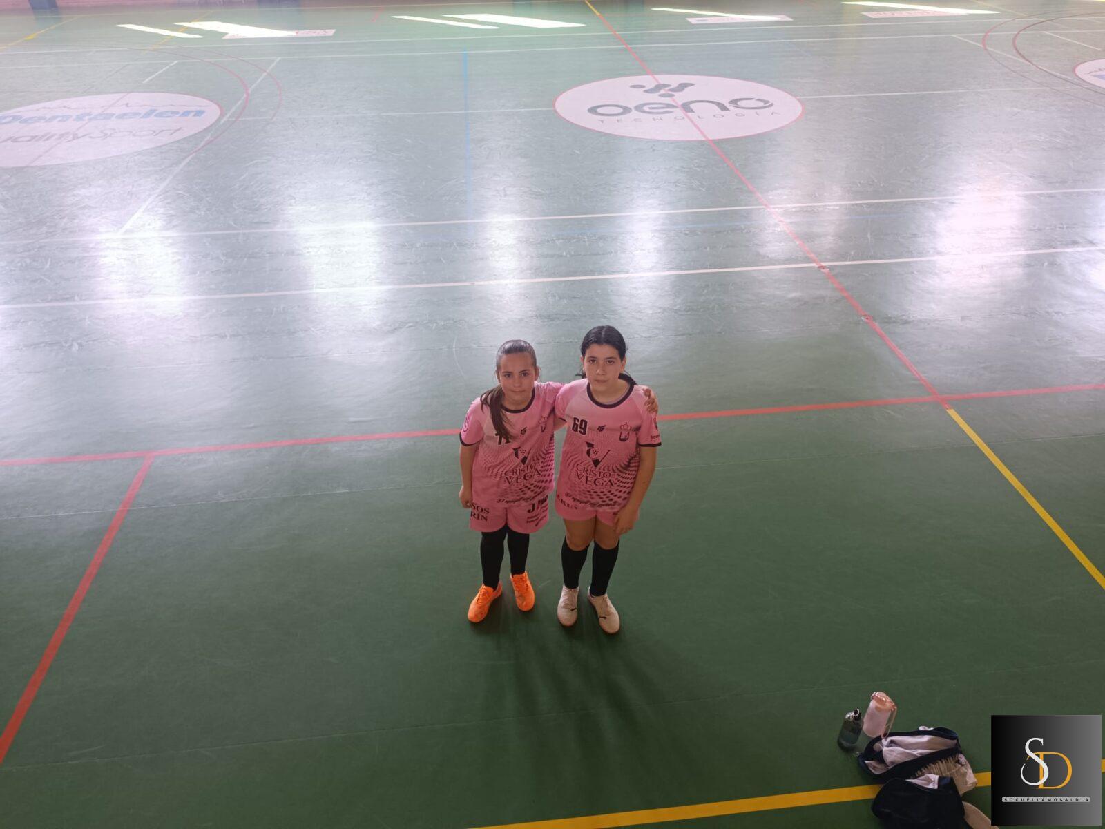 Isabella Carcelén y Beatriz Jiménez participan en un entrenamiento de la selección sub-12 femenina de Castilla-La Mancha