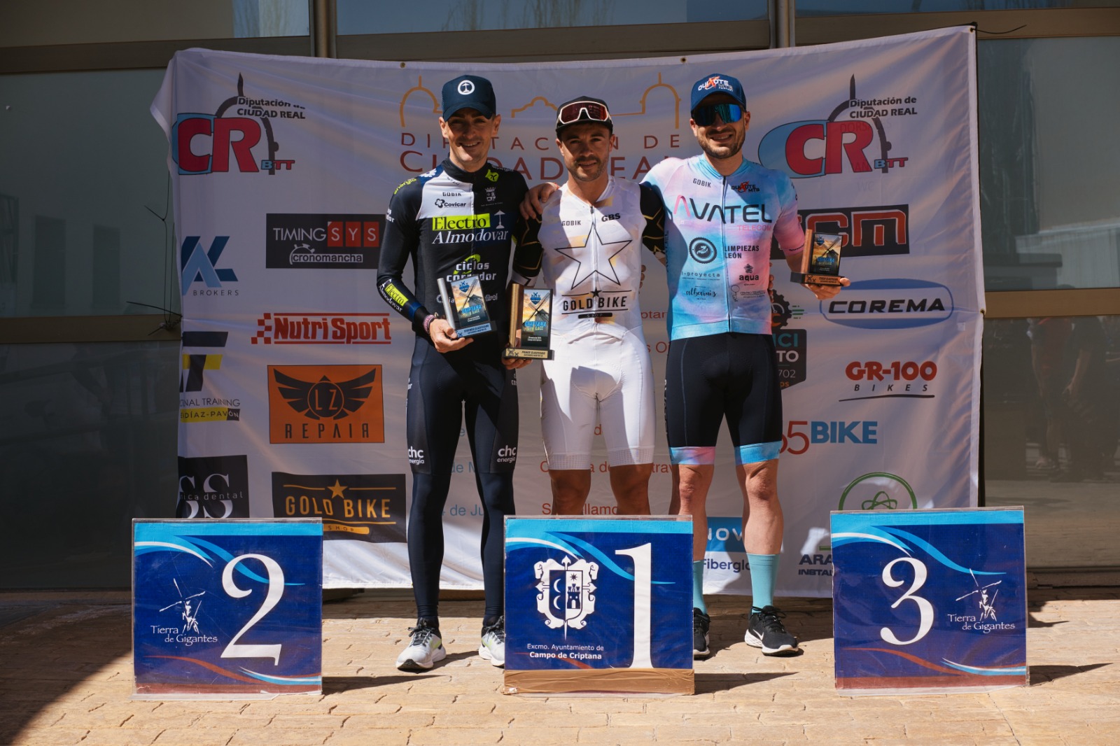 Pablo J. Muñoz lidera la destacada actuación del Avatel Quixote Team en la II Criptana MTB Race