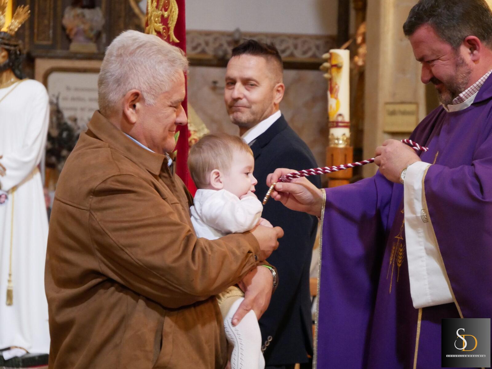 La Cofradía Nuestro Padre Jesús del Calvario celebra su Misa de Hermandad con homenaje a Lorenzo Carrasco