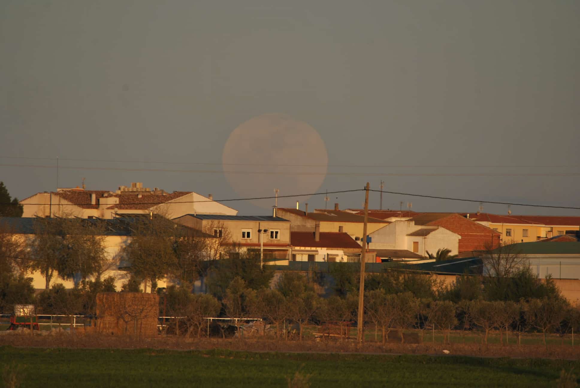 Socuéllamos contempló anoche la “Luna Rosa”