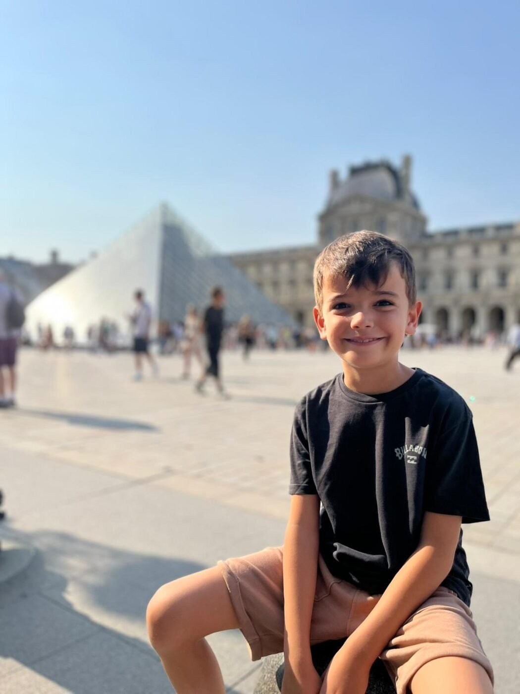 Julián Sánchez Albarés, el joven escritor de Socuéllamos que publica su primer libro con solo 8 años