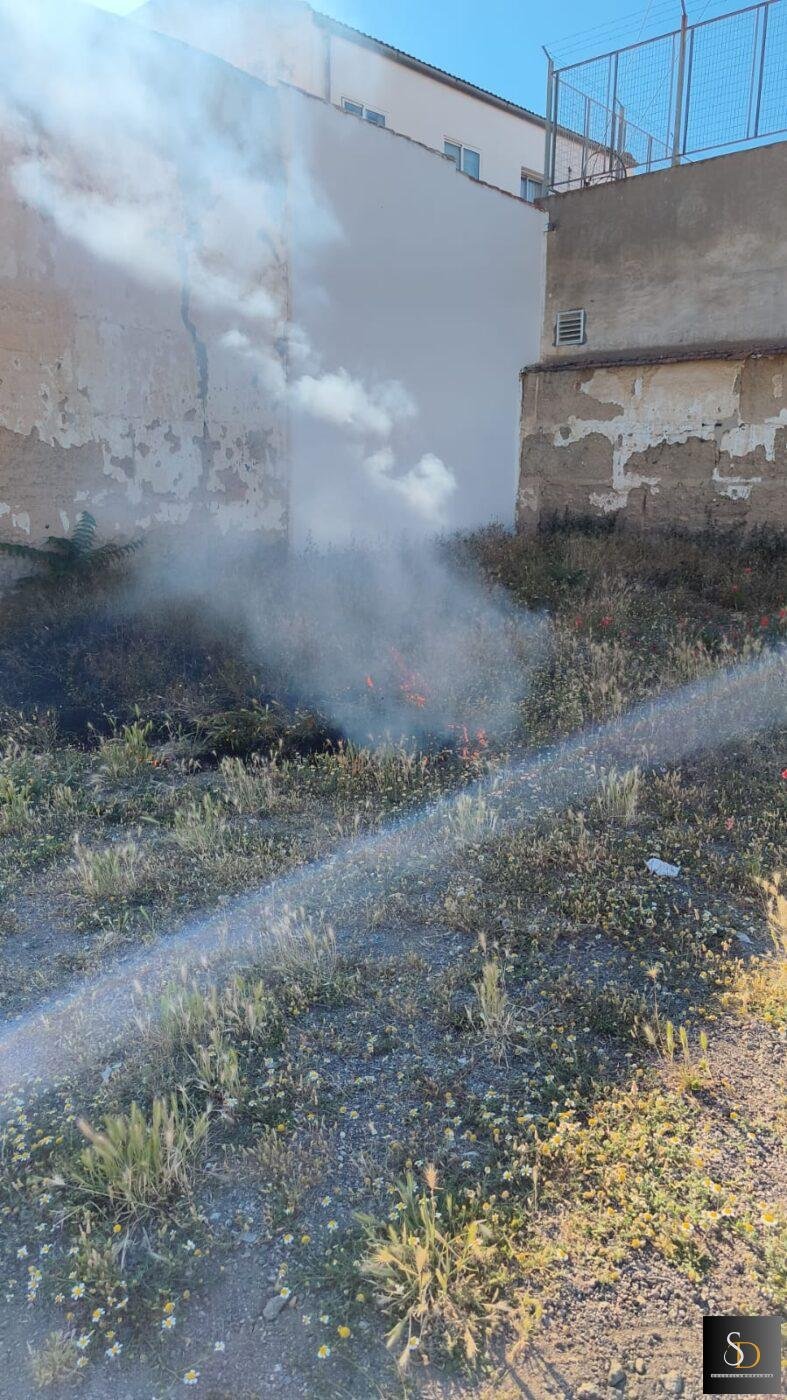 Un pequeño conato de incendio en el parking de la calle Pedro Arias este jueves por la tarde