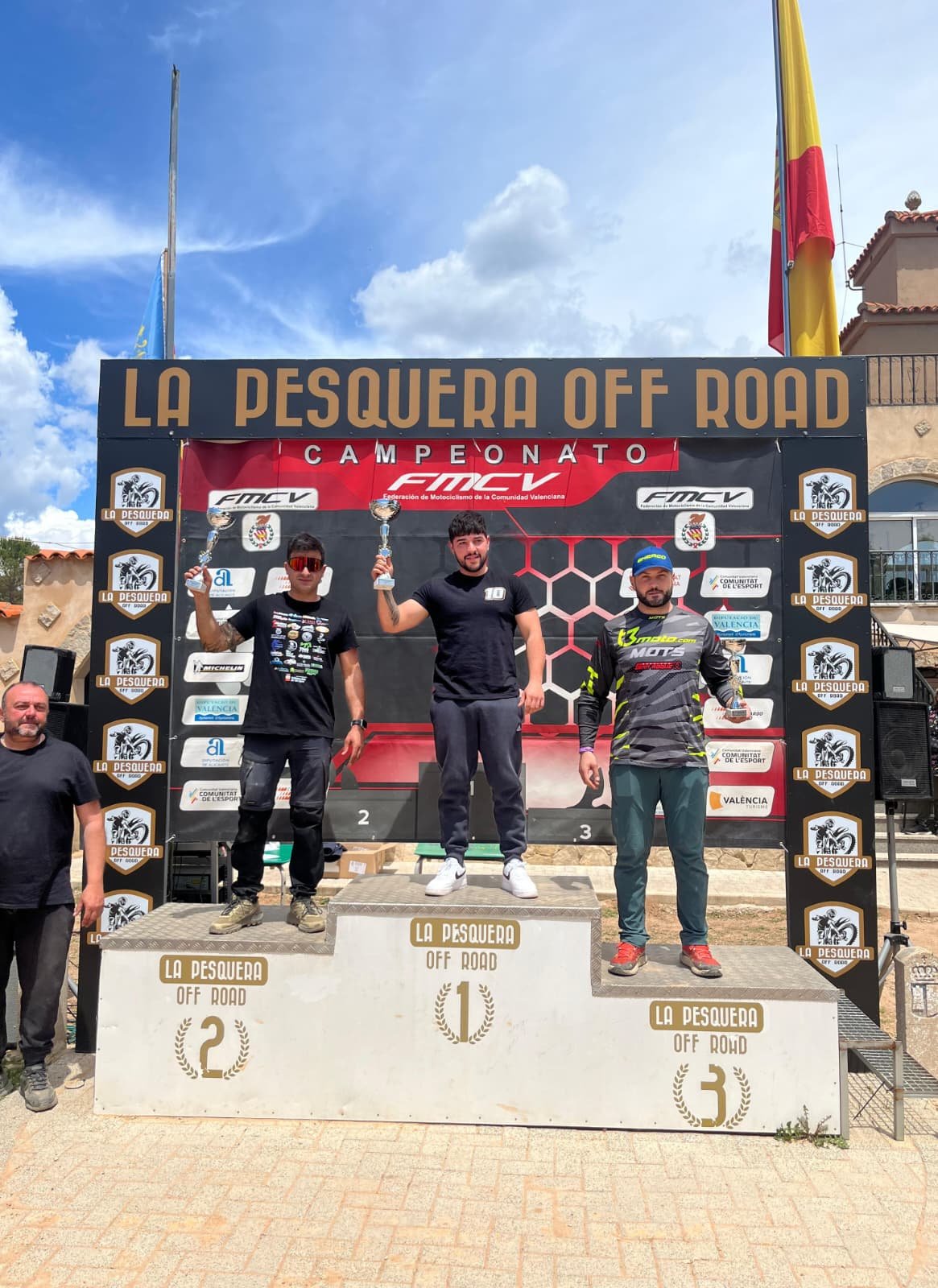 David Vallejo logra el tercer puesto en La Pesquera y se sitúa segundo en el regional de Enduro