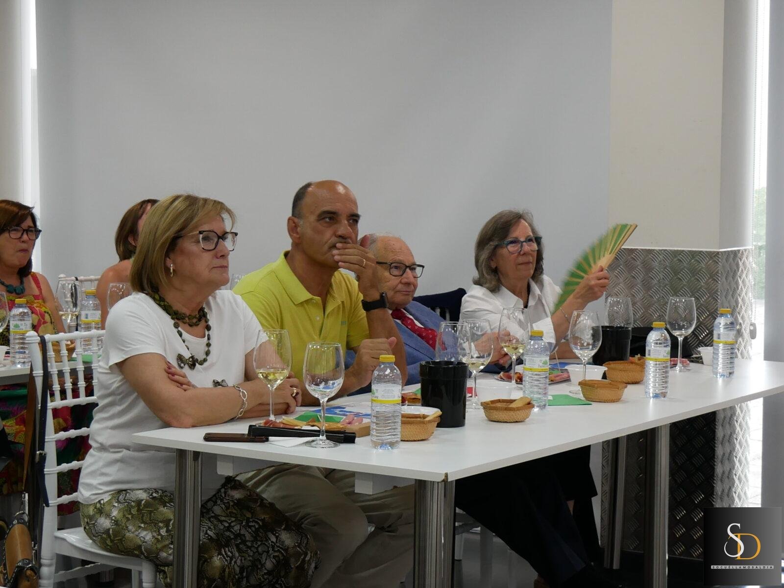 La Torre del Vino acogió esta tarde una cata de vinos italianos organizada por ASOCAVISO