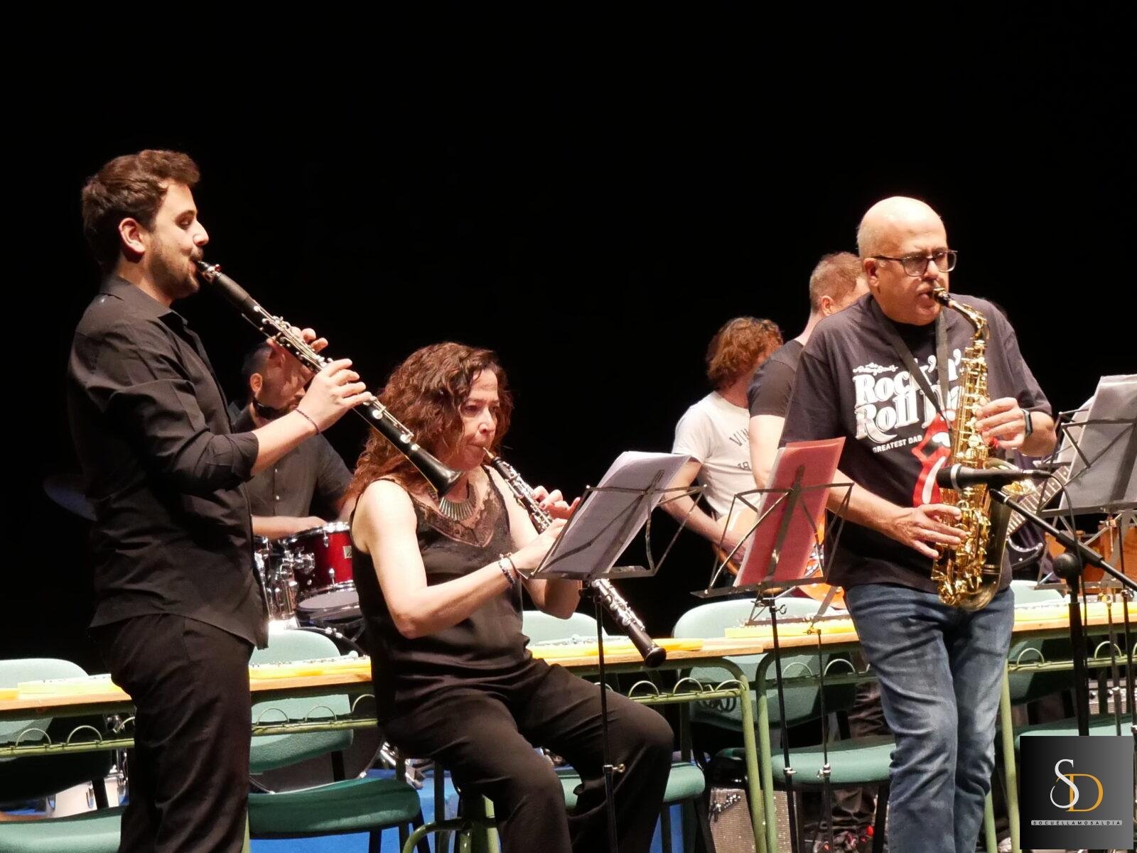 El Auditorio Reina Sofía reúne a alumnos y profesores del IES Fernando de Mena en su tradicional concierto de final de curso