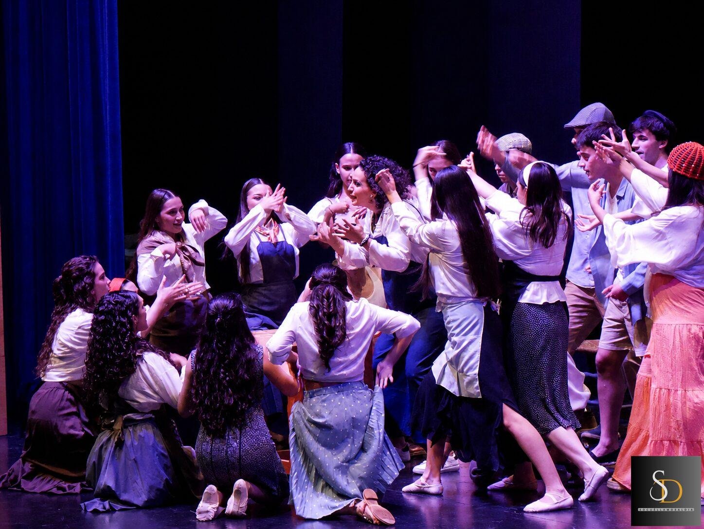La Escuela de Danza Attitude llena el Reina Sofía con su adaptación de “Mamma Mia!”