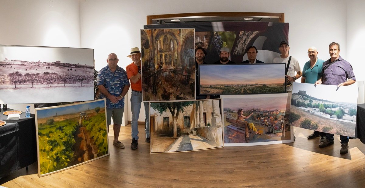 Belmonte inspira el pincel de los artistas en el VII Concurso de Pintura Rápida ‘Vinos de La Mancha’.
